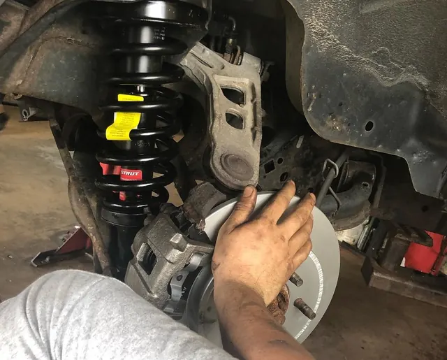 New strut and brake assembly going in